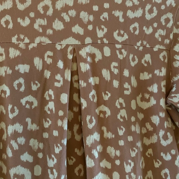 Latched Mama 3/4 sleeve scoop neck printed nursing top - Picture 4 of 7